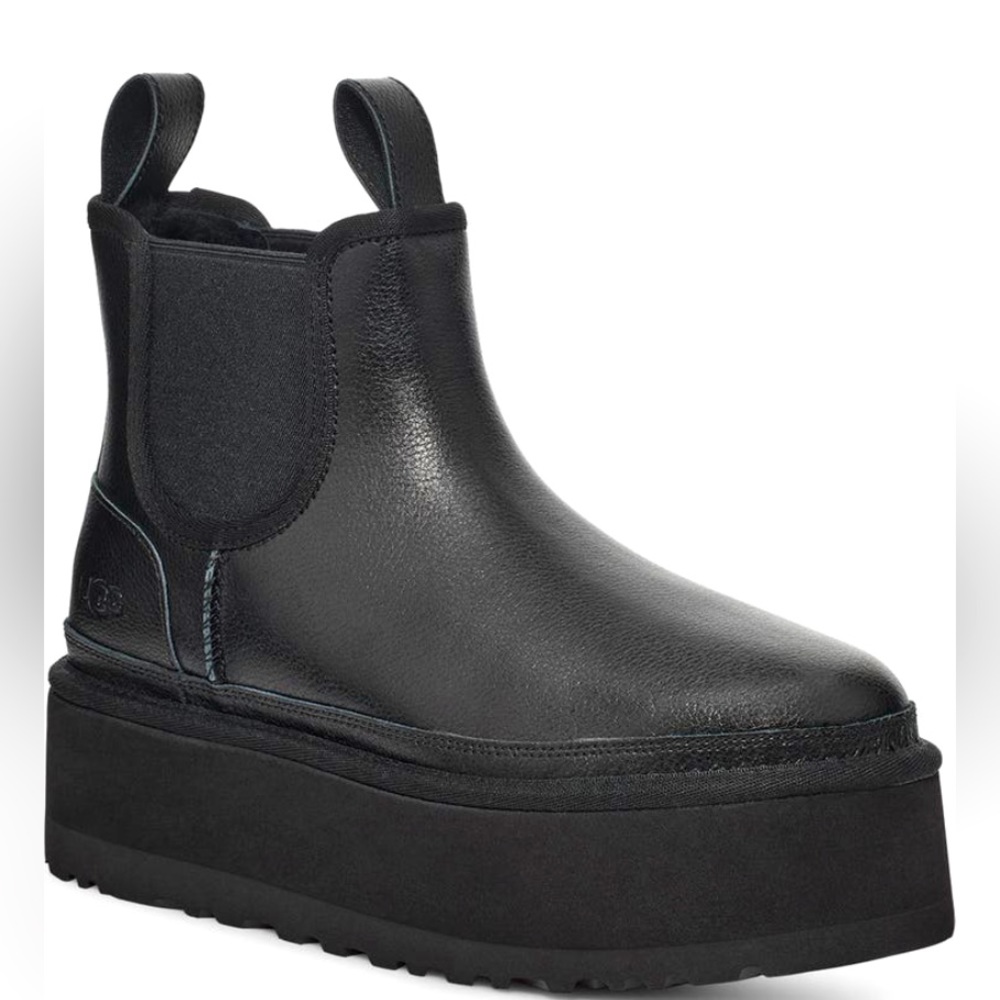 Gorgeous! Brand new leather UGG platform boots